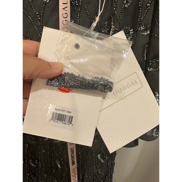 Mac Duggal Embellished Cape Sleeve Column Dress #5939 Plus Size 14W NWT - Picture 9 of 16